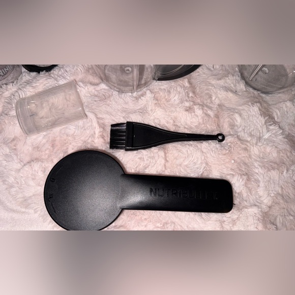 NutriBullet Rx NB-301 HighSpeed Blender 1700W Includes Extra Accessories, Tested - Picture 5 of 16